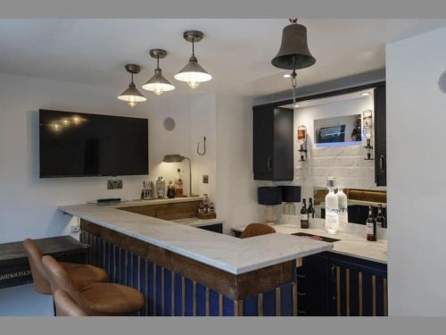 Witney Apartment | The Case in Point