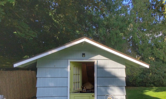 Poulsbo Cabin | The Cedar Cabin at the Forest Farmstead