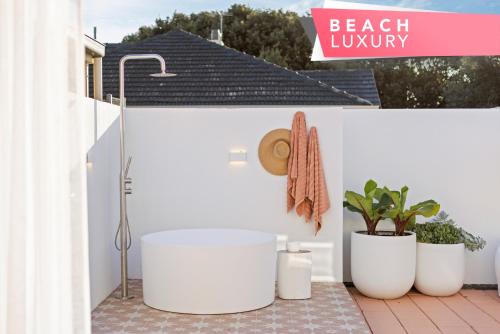 Glenelg South House | The Chester - 2BR Chic House with Outdoor Tub
