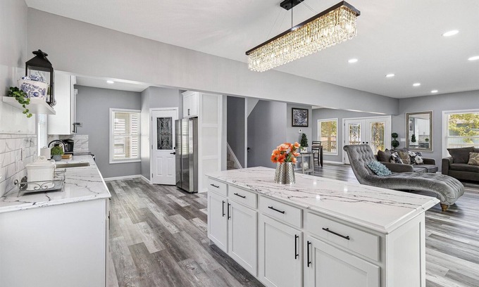 Cleveland House | The Cleveland Haven - Spacious 4-bedroom house in enjoyable Cleveland with AC