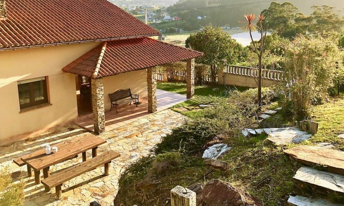 O Vicedo House | The Cliffs - Morandaina Beach