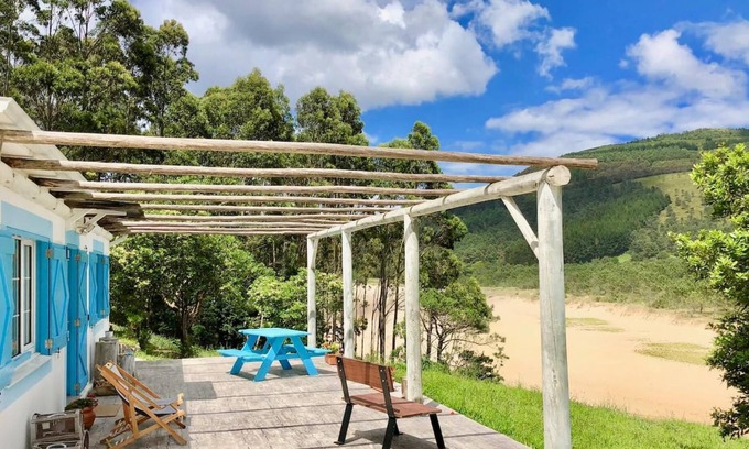 Ortigueira House | The Cliffs - Surf Lodge Esteiro