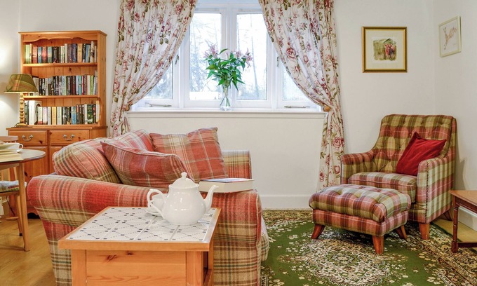 Murthly Cottage | The Coach House-UK41649