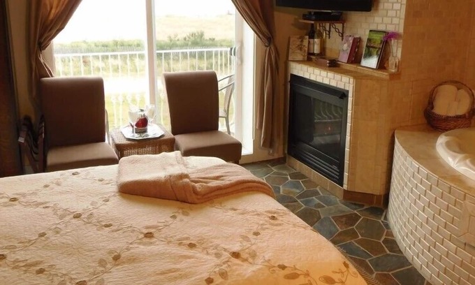 Ocean Shores House | The Collins Inn and Seaside Cottages - Adults Only