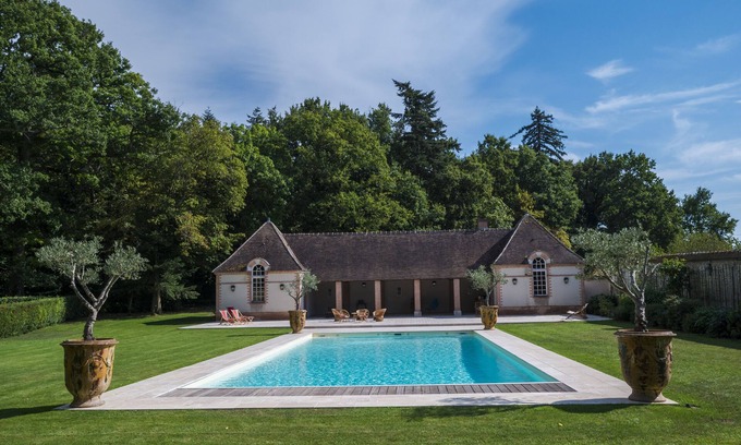 Huisseau-sur-Cosson House | The commandery of the castle, at the gates of Chambord