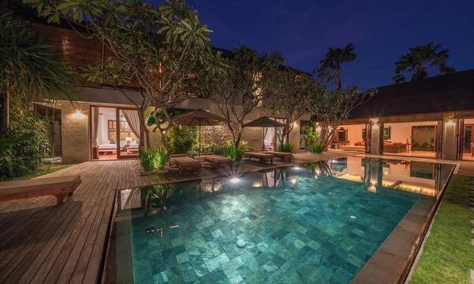 Batubelig Villa | The Complete Guide to Renting Your Exclusive Holiday Villa in Kabupaten Badung with Private Pool and Fully Staffed
