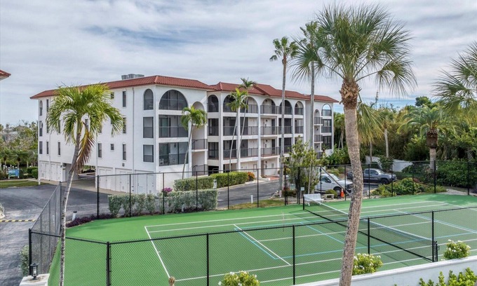 Boca Grande Condo | The CoralKing - Silverking Condo #203