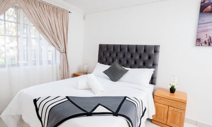 Greater Johannesburg Metropolitan Area Cottage | The cottage is your home away from home. Nestled in the heart of Fourways.
