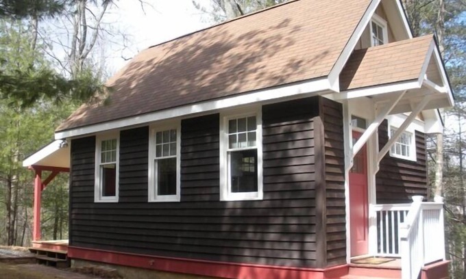 Asheville Cottage | The Cottage on Parkway Loop: Quiet, cozy, convenient!