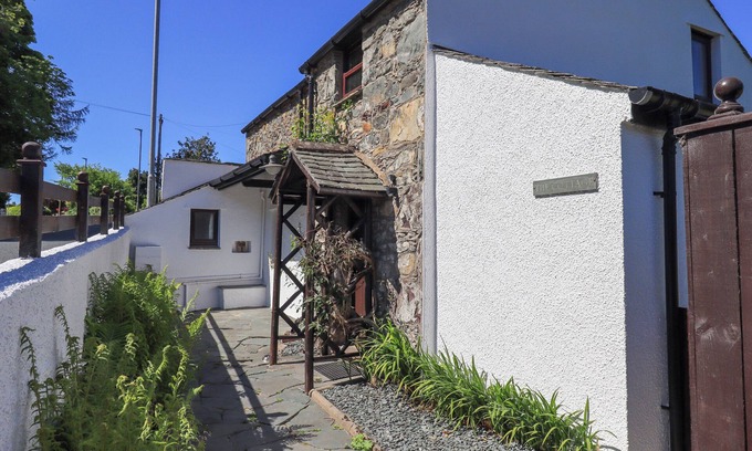 Keswick Cottage | THE COTTAGE, pet friendly, with open fire in Keswick