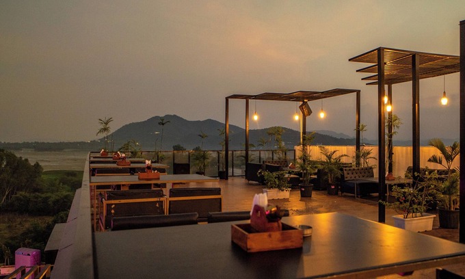 Shavri Colony Hotel | THE COURTYARD - Beyond Bar & Club