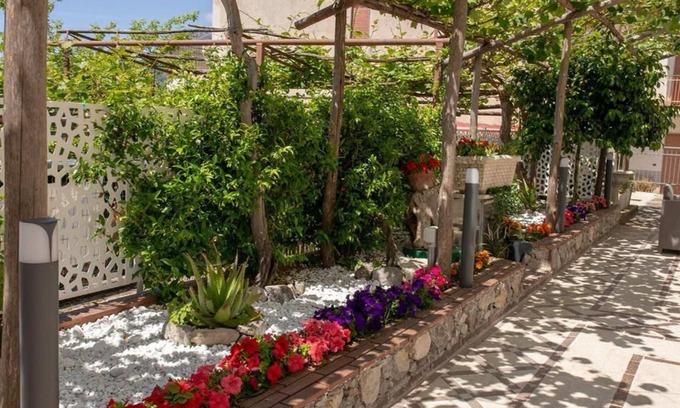 San Lazzaro House | The Courtyard/House 1 Bedroom