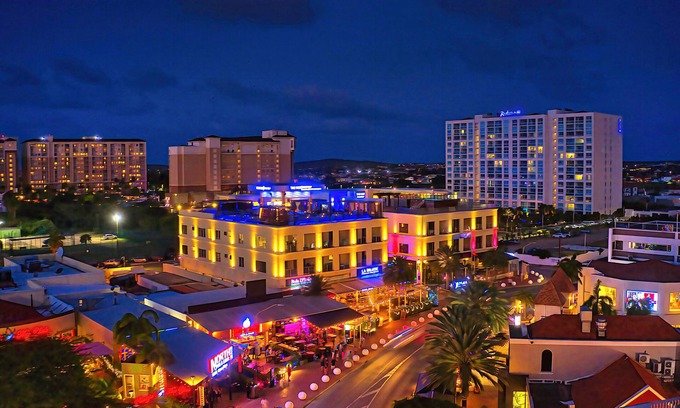 Palm Beach Resort | The Cove - Condo Hotel - Perfect Location