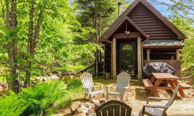 North Creek Cabin | The Cozy Cabin on North Creek