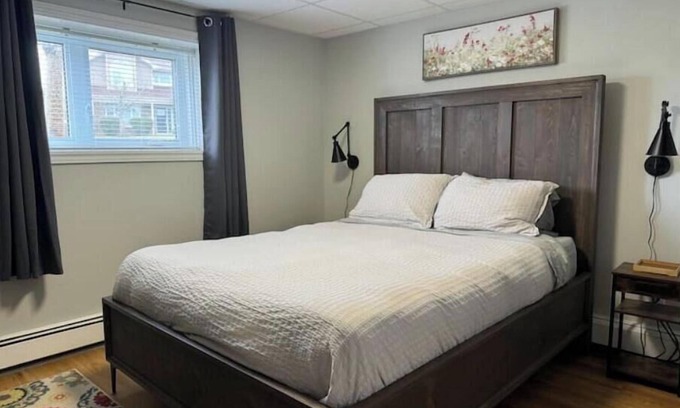 West End Apartment | The Cozy Corner; Pet friendly