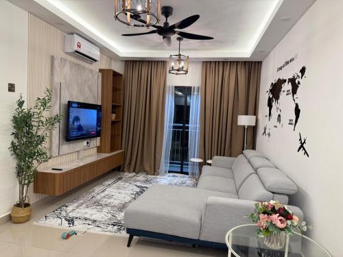 Central District Apartment | The Cozy Nest Luxury apartment JB 10 pax