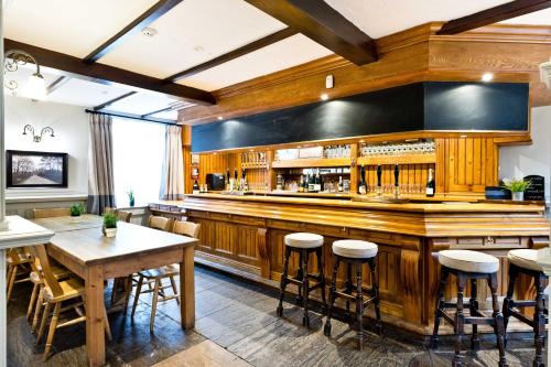 Longnor House | The Crewe and Harpur