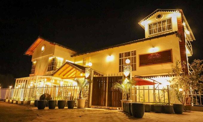 Seetla Hotel | The Crosswoods Three