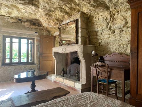 Civray-de-Touraine House | The Cygnet at the 'Songbird Sanctuary'