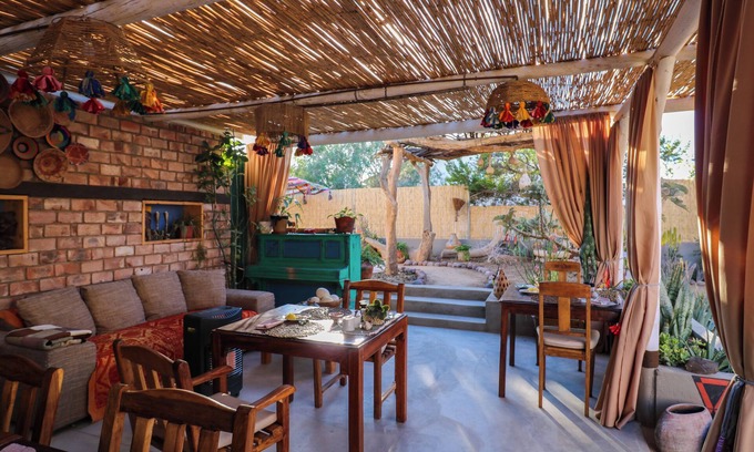 Uis Bed & Breakfast | The Desert House Bed and Breakfast