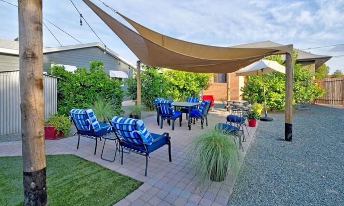 Whitton Acres House | [The Deuce] 2 Houses! - Central PHX Courtyard