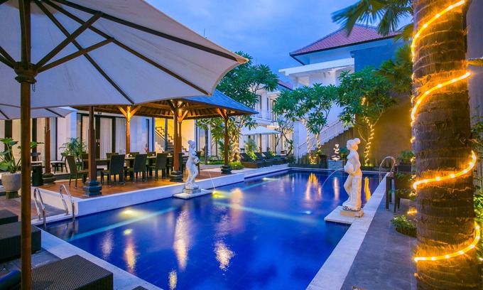 Tuban Hotel | The Diana Suite Tuban