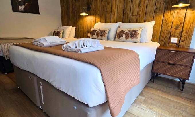 New Forest District House | The Distinguished Squirrel - Room 4 - New Forest