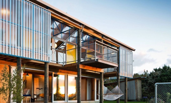 Whanganui House | 'The Dogbox' Architectural home in Central Whanganui.