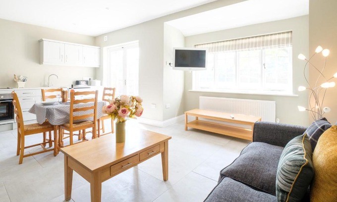 Leiston House | The Dower Cottage