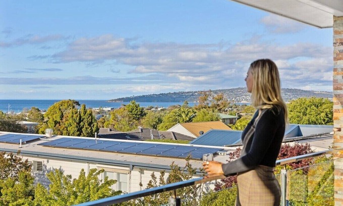 Dromana House | The Dromana Beach House - Stunning Views