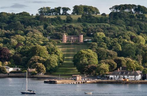 Cremyll Hotel | The Edgcumbe Arms