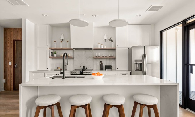 Historic Edgefield Apartment | The Eighteen by Mint House