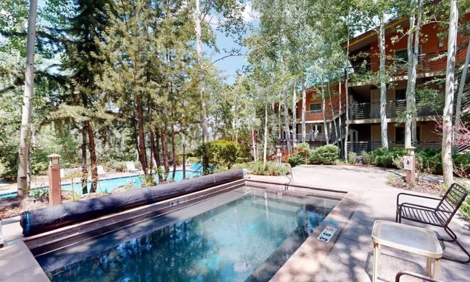 Snowmass Village Resort | The Enclave at Snowmass by Frias