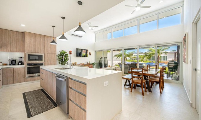 Rio Seco House | The Enclave D9