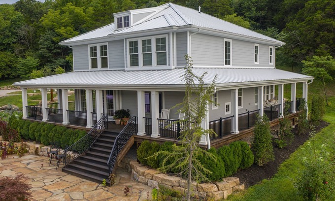 Augusta House | The Estate at Sunflower Hill Farm