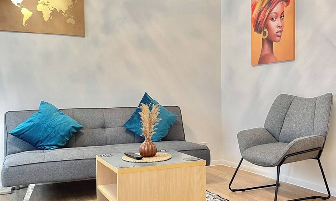 Goodmayes Apartment | The Express Apartment