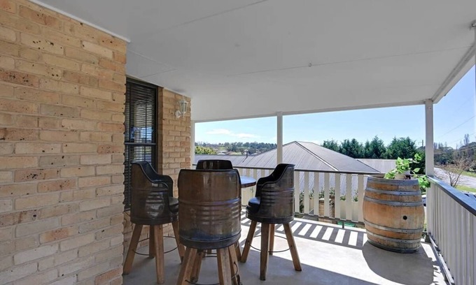 Calare House | The Fairway | Entertainer Opposite Wentworth Golf
