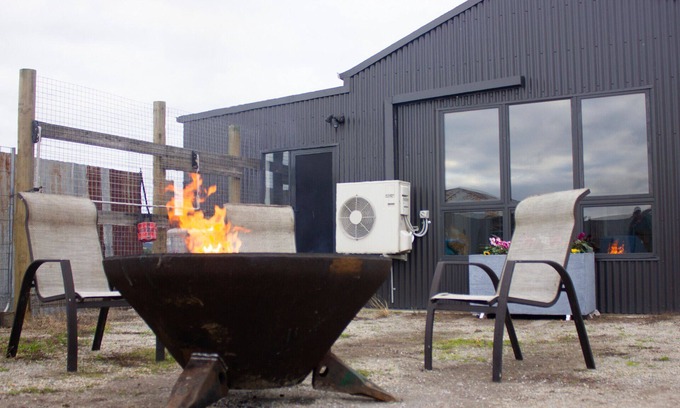 Pakenham South Bed & Breakfast | The Farm - Warm and cosy, quiet and peaceful