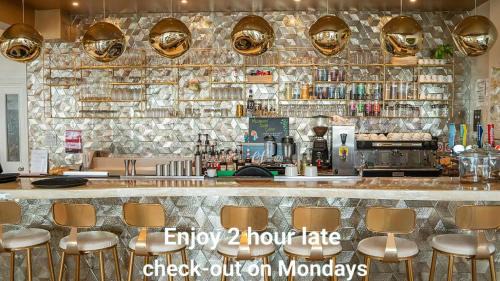 Newquay City Centre Hotel | The Feather's Hotel Newquay