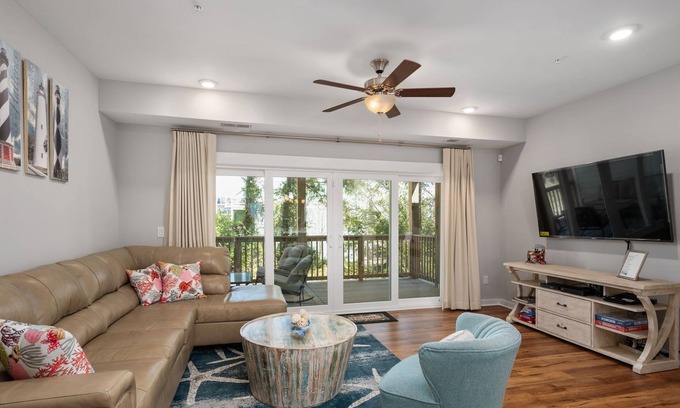 Bermuda Bay House | The Flying Flip Flops 3 Bedroom at Cambridge Cove