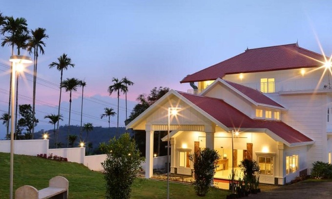 Udumbanchola Hotel | The Fog Munnar Resorts & Spa