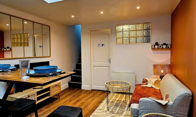 Melun Apartment | The Forgotten Cache