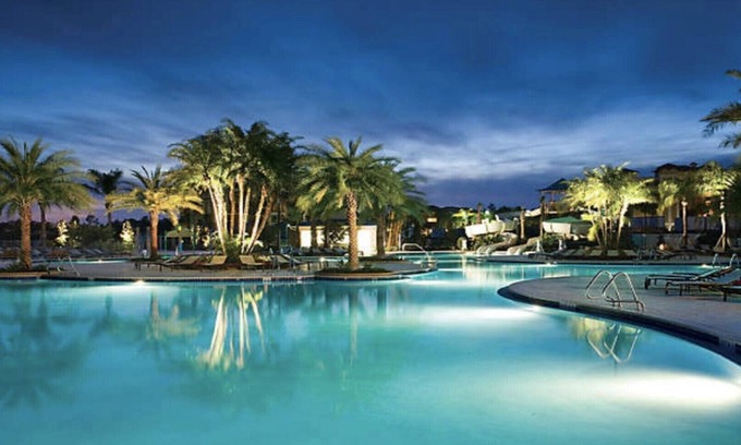 Florida Central Atlantic Coast Resort | The Fountains Christmas vacation at Orlando, FL 2 BR 2 Bath Premium
