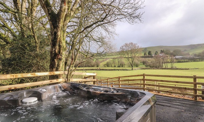 Llandrindod Wells House | The Fox Den