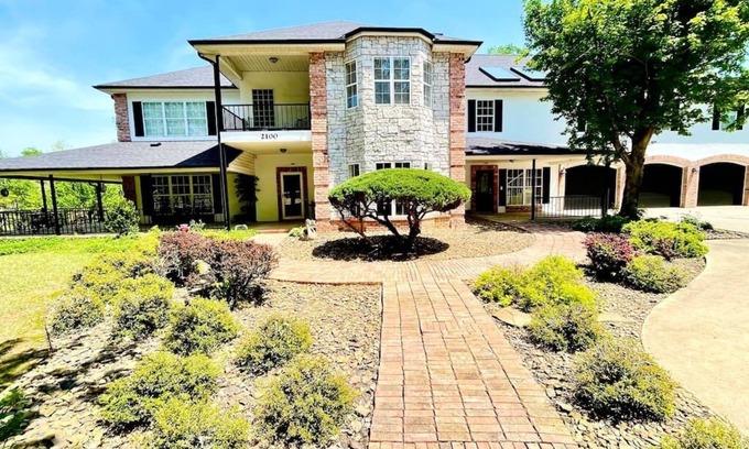 Fayetteville House | The Freedom Estate on Hamestring Creek