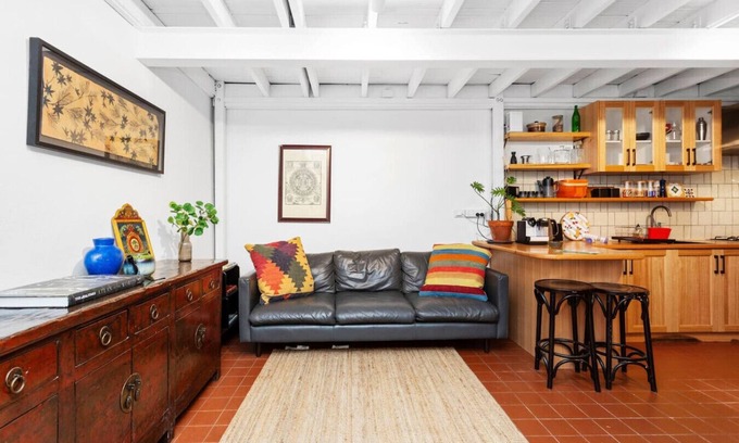 Fremantle House | The Freo Stables: 2-BR Stylish Stay