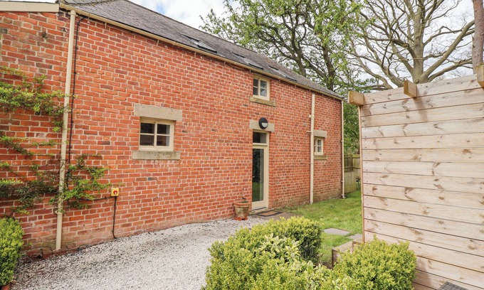 Hallington Cottage | THE FULLERTON, pet friendly, with a garden in Belsay