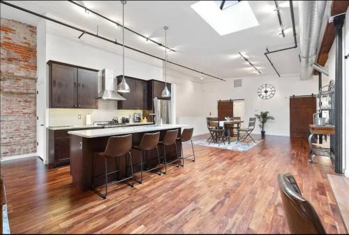 Center City East House | The Gallery Suite Residence