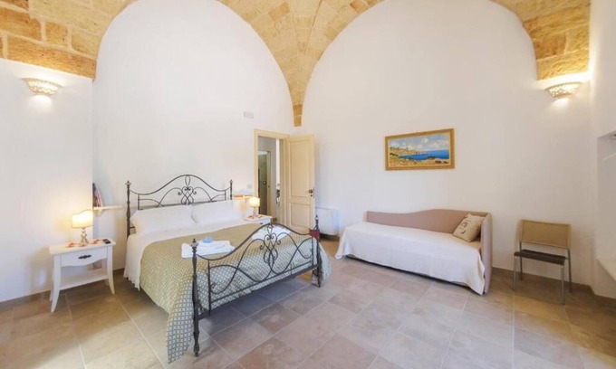 Tricase House | The Garden of Aunts - Room of the Heart