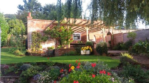Minehead Apartment | The Garden Studio Woodcombe